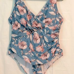 SHEIN Pastel Floral One-piece Swimsuit Size 1X